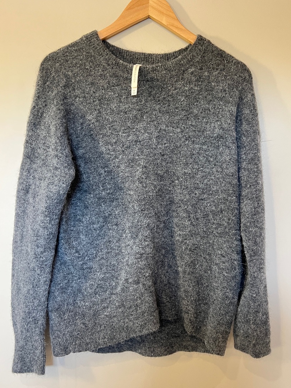Aritzia Babaton The Group Effort Sweater XS Heather Grey - Picture 2 of 4